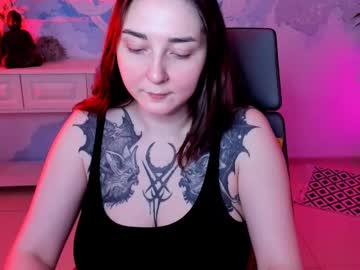 Ladyalcina Chaturbate stream image from April 17, 2025
