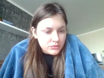 Mona_Strowwwbery Chaturbate stream image from April 17, 2025