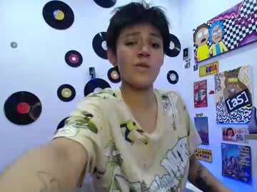 Naty_Lux19 Chaturbate stream image from April 17, 2025