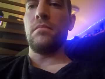Adamjbristol Chaturbate stream image from April 17, 2025