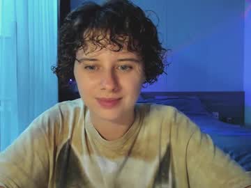 Octopussy69x Chaturbate stream image from April 17, 2025