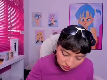 Roxane_White Chaturbate stream image from April 17, 2025