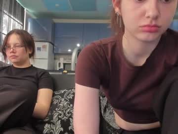 Lizzi_Muur Chaturbate stream image from April 17, 2025