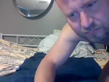 Maxandchloe Chaturbate stream image from April 17, 2025