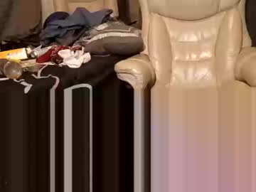 Moneyballbaggin Chaturbate stream image from April 17, 2025