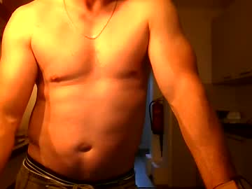 Thomasonnl Chaturbate stream image from April 17, 2025