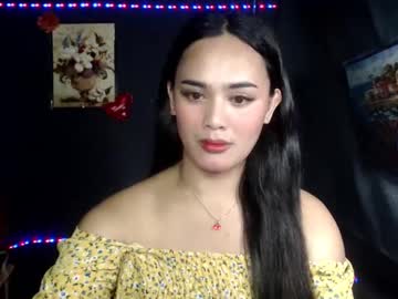 Callme_Christinexxx Chaturbate stream image from April 17, 2025