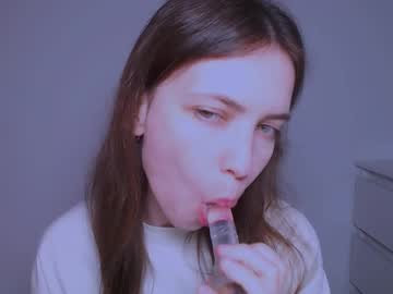 Kimberlyhart_ Chaturbate stream image from April 17, 2025