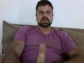 Misteragu Chaturbate stream image from April 17, 2025