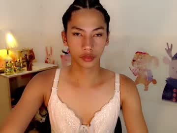 Mocha_Locca Chaturbate stream image from April 17, 2025
