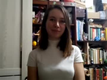 Synneallman Chaturbate stream image from April 17, 2025