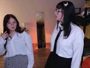 Diane__Brown Chaturbate stream image from April 17, 2025