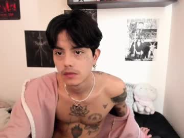 Kuefer Chaturbate stream image from April 17, 2025