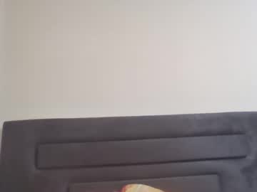 Super42835015 Chaturbate stream image from April 17, 2025