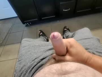 Beardeddodobird84 Chaturbate stream image from April 17, 2025