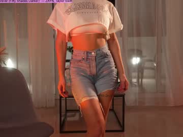 Jseductiveart Chaturbate stream image from April 17, 2025
