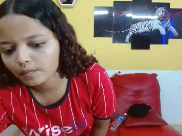 Shabrina_Xxx Chaturbate stream image from April 17, 2025