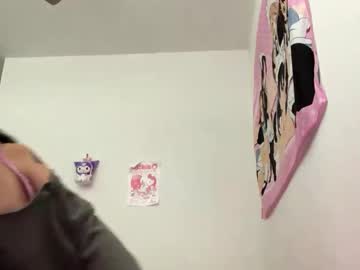 Harperhoneyluvv Chaturbate stream image from April 17, 2025
