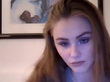 Isabeldream Chaturbate stream image from April 17, 2025