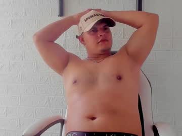Martinswalker Chaturbate stream image from April 17, 2025