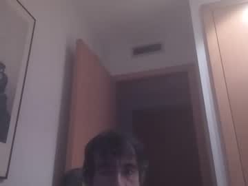 Moore79 Chaturbate stream image from April 17, 2025