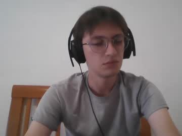 Twinkwithglasses98 Chaturbate stream image from April 17, 2025