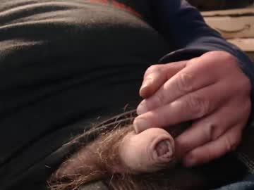 Dalkymon Chaturbate stream image from April 17, 2025