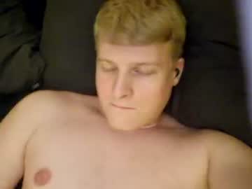 Iloveangels Chaturbate stream image from April 17, 2025