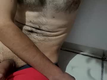 Moka2332 Chaturbate stream image from April 17, 2025