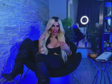 Raluca_Badulescu Chaturbate stream image from April 17, 2025