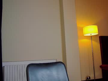 Friend123211 Chaturbate stream image from April 17, 2025