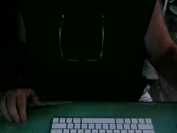 Irishdudeloveoib Chaturbate stream image from April 17, 2025