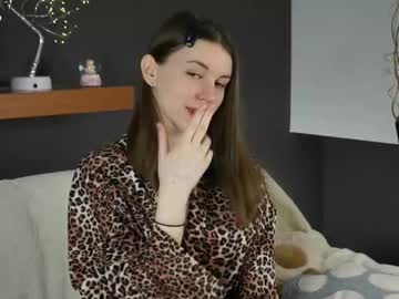 Aislyfarran Chaturbate stream image from April 18, 2025
