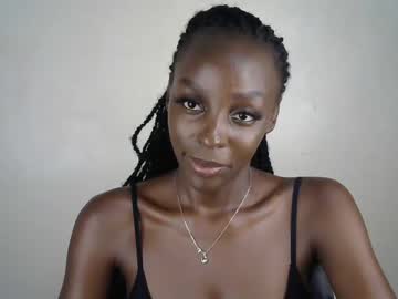 Aurora_Angell Chaturbate stream image from April 18, 2025