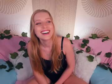 Mindinclouds Chaturbate stream image from April 18, 2025