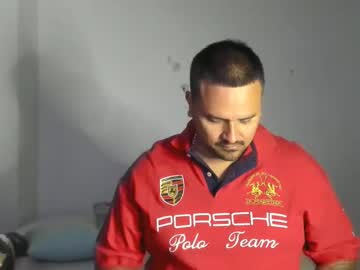Pikoro_Gomez Chaturbate stream image from April 18, 2025
