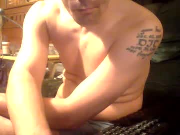 Nathankrinock Chaturbate stream image from April 18, 2025