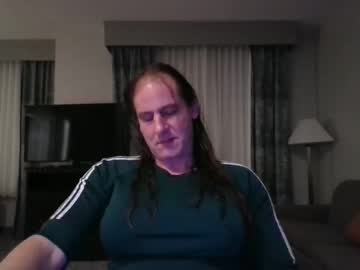 Sissybriana420 Chaturbate stream image from April 18, 2025