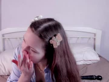 Crystal_Frost Chaturbate stream image from April 18, 2025