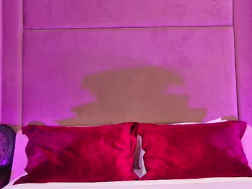 Emilycolle_ Chaturbate stream image from April 18, 2025