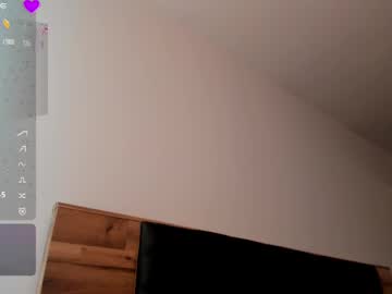 Juicekatee Chaturbate stream image from April 18, 2025