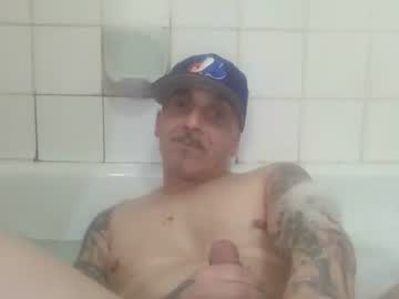 Middle123456783939 Chaturbate stream image from April 18, 2025
