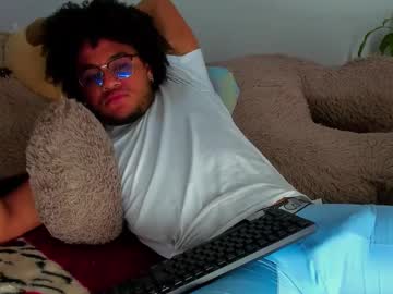 Tommy_Xlovee_ Chaturbate stream image from April 18, 2025