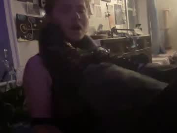 Userterror Chaturbate stream image from April 18, 2025