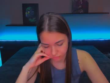 Alexabarkley Chaturbate stream image from April 18, 2025