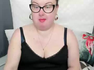 Bonnieshining Chaturbate stream image from April 18, 2025