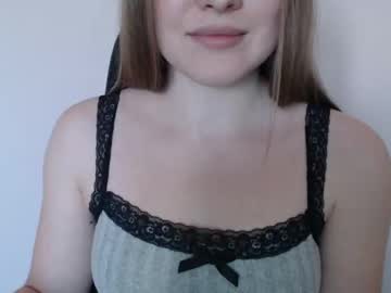 Sonyasweetys Chaturbate stream image from April 18, 2025