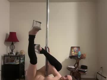Stellaspole Chaturbate stream image from April 18, 2025