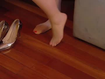 Aryaevee Chaturbate stream image from April 18, 2025
