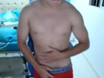 Gustavonav23 Chaturbate stream image from April 18, 2025